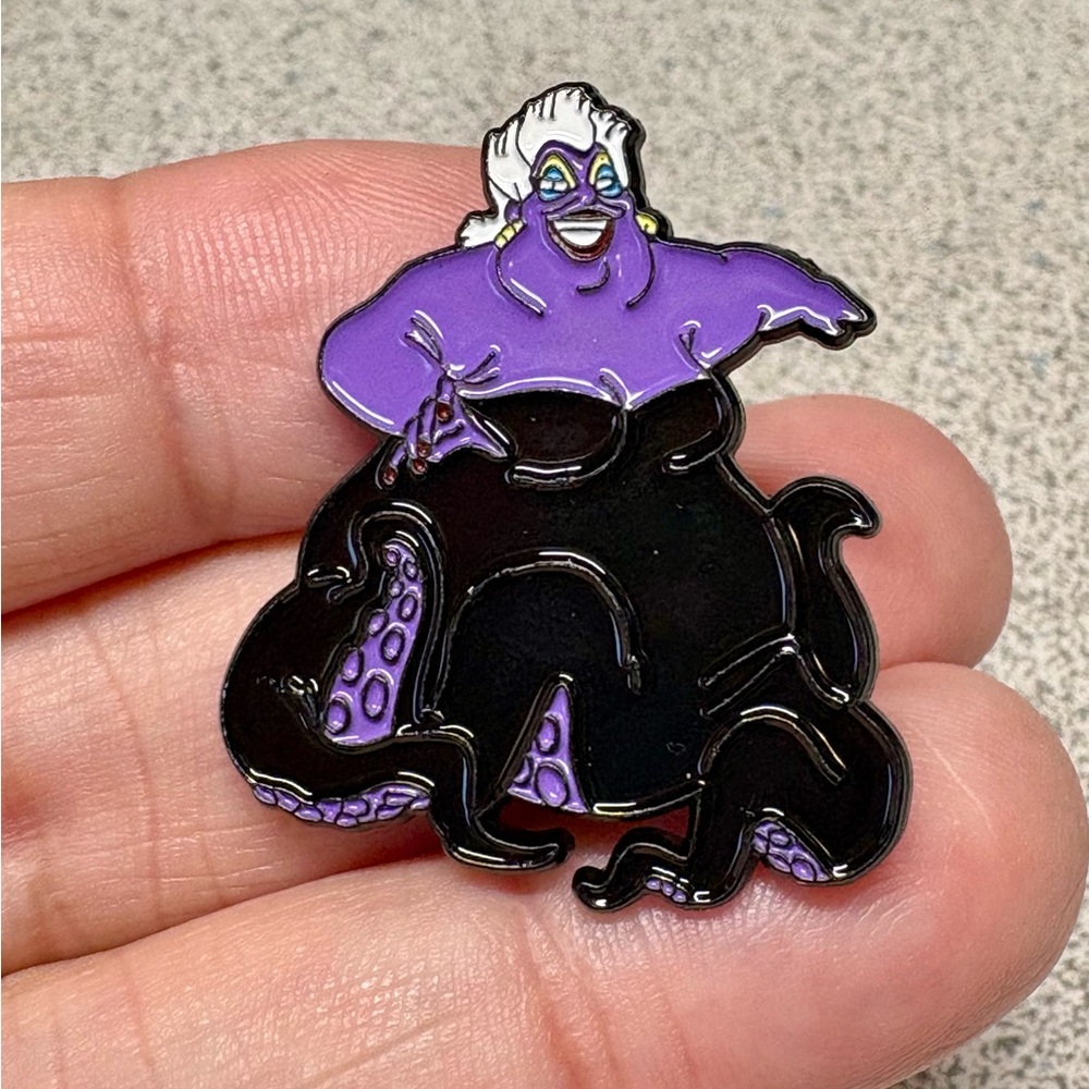 URSULA little Mermaid Villain Sea Witch Enamel Pin
